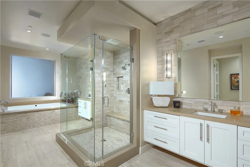 87 Monarch Beach Resort S, Dana Point, California 92629 home-pic-12